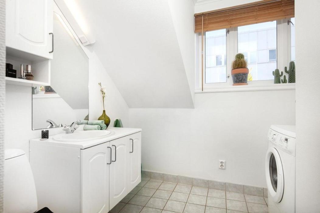 Apartment Right In The City Centre スタヴァンゲル エクステリア 写真